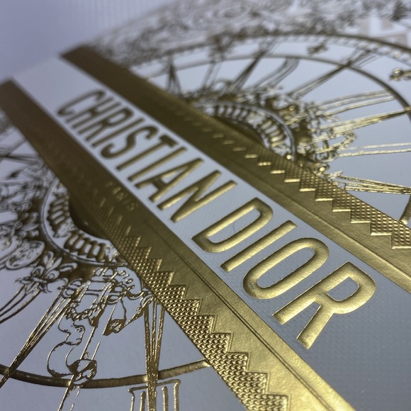 Dior 2024 Christmas Boxed Gift Set - Picture 2 of 13